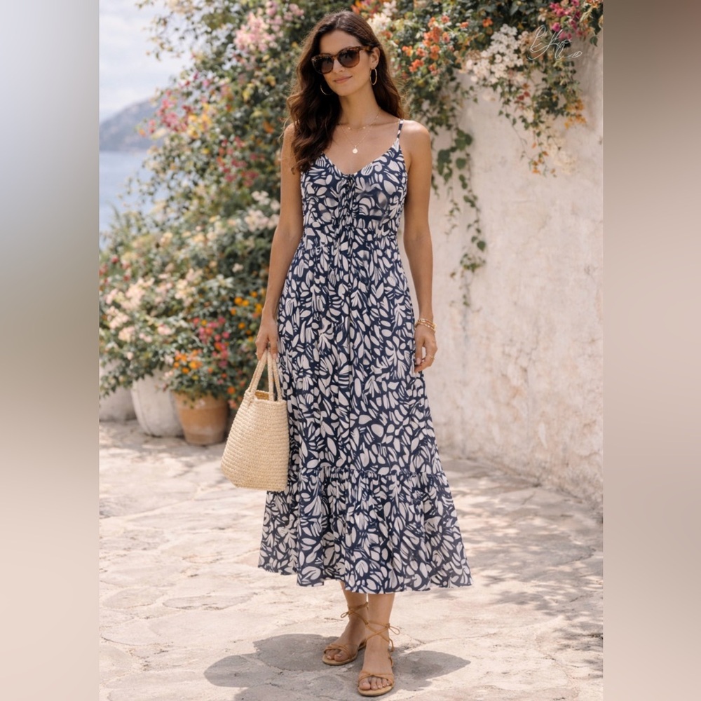Kaileigh Long Navy and White Spaghetti Strap Sundress Medium